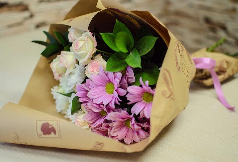 Букет цветов из: Розы и Хризантемы в Алагире