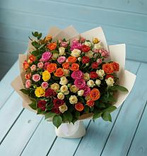 Букет Микс из разноцветных кустовых роз в Алагире